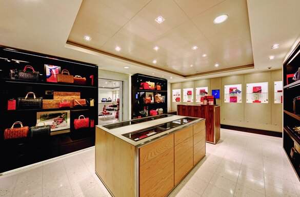 NCL Norwegian Escape Carolina Herrera 2.jpeg